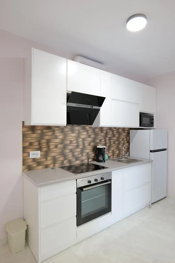 Saranda Luxury Apartments Албания