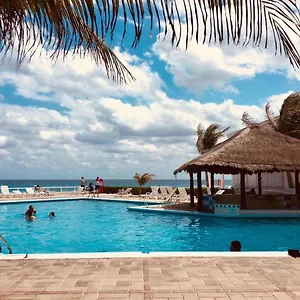 https://brisas-sunset-apartment.quintano-roohotels.com